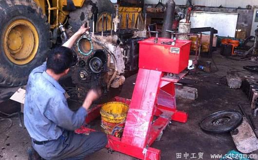 客户使用田中发动机大修翻转架.jpg
