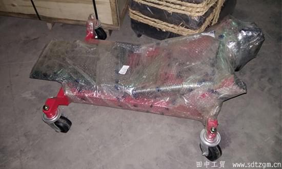广东张经理购田中变速箱拖车