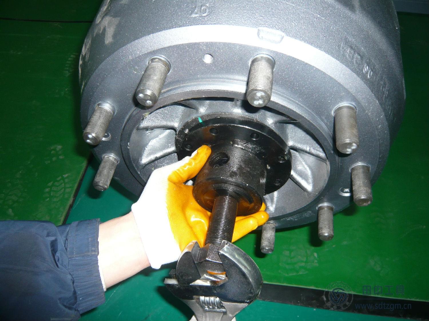 轮毂轴头拆卸工具