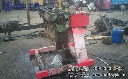 青岛杨师傅向大家推荐维修发动机的好帮手——田中发动机翻转架